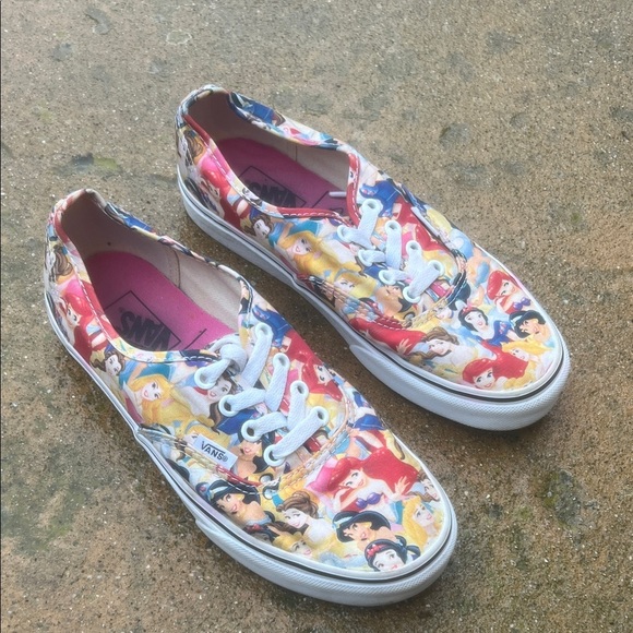 Vans Shoes - VANS x Disney Princess Old School Sneaker Shoe Women's Size 7 Men's Size 5.5